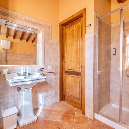 Aparthotel With Swimming-pool And Thermal Pools In Sorano (Grosseto)
