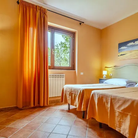 Aparthotel With Swimming-pool And Thermal Pools In Sorano (Grosseto)