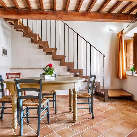 With Swimming-pool And Thermal Pools In Sorano (Grosseto)