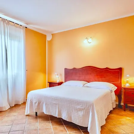 Aparthotel With Swimming-pool And Thermal Pools In *