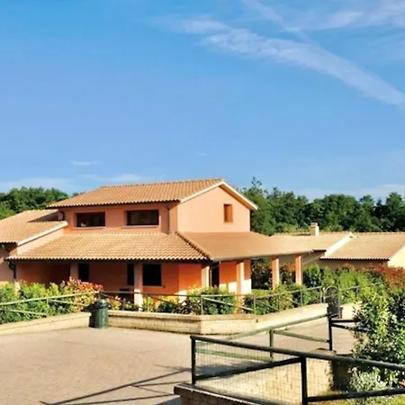 Aparthotel With Swimming-pool And Thermal Pools In Sorano (Grosseto)