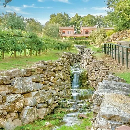 With Swimming-pool And Thermal Pools In סוראנו